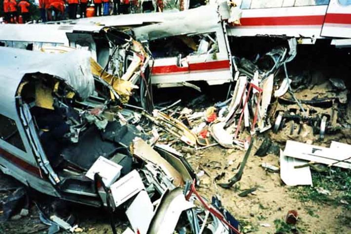 Desastre de Eschede (Alemanha, 1998) - Relembre 12 acidentes ferroviários impressionantes! 