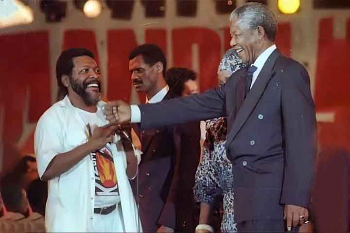 Cantor e compositor de renome no Brasil, Martinho da Vila teve uma ligação especial com Nelson Mandela. A relação foi marcada por admiração, engajamento político e homenagem musical.