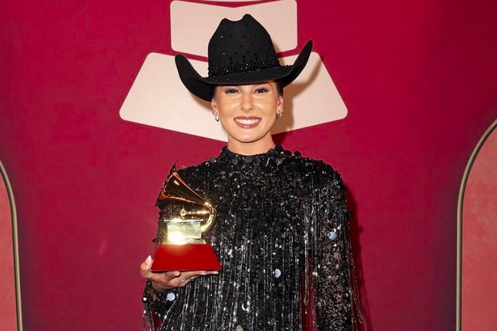 Ana Castela vive um momento especial na carreira. No fim de 2024, ela faturou seu primeiro Grammy Latino. A premiação inédita veio na categoria “Melhor Álbum de Música Sertaneja” por “Boiadeira Internacional (Ao Vivo)". 
-reprodução/Instagram/MTV Brasil