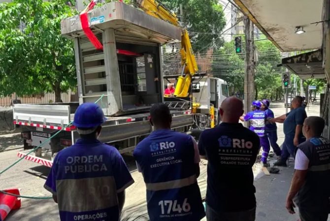 Bancas de jornal: sucesso, decadência e resistência