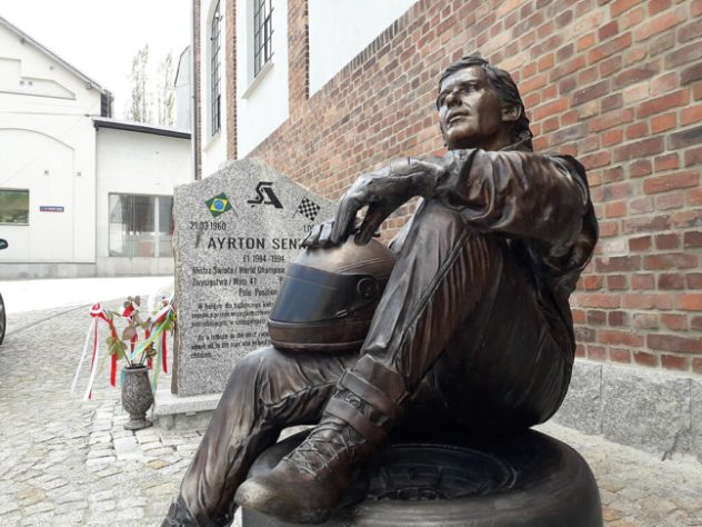Estátua do Ayrton Senna