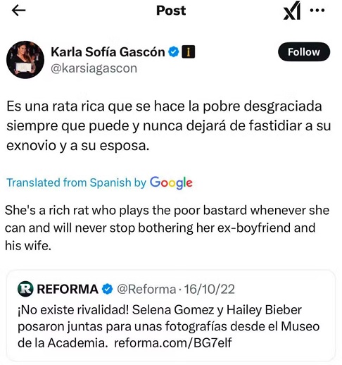 Logo após a web resgatar ofensas à Selena Gomez, sua colega de elenco em 