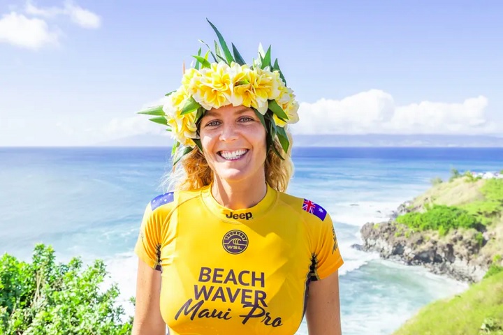 Stephanie Gilmore (Austrália, 1988-): Atualmente considerada a melhor surfista feminina do mundo, Gilmore já conquistou oito títulos mundiais. É conhecida por seu estilo descontraído e dominância nas competições. 