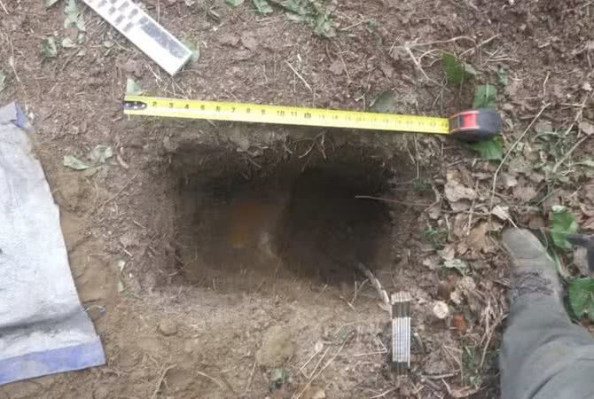 Arqueólogos descobrem enorme buraco que pode ter armazenado comida de povos antigos