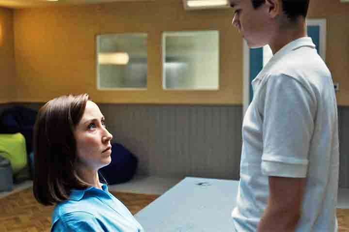 Um dos aspectos mais impactantes da série é o fato de que cada episódio foi filmado em um único plano-sequência - apenas uma tomada contínua -, sem cortes digitais. 
