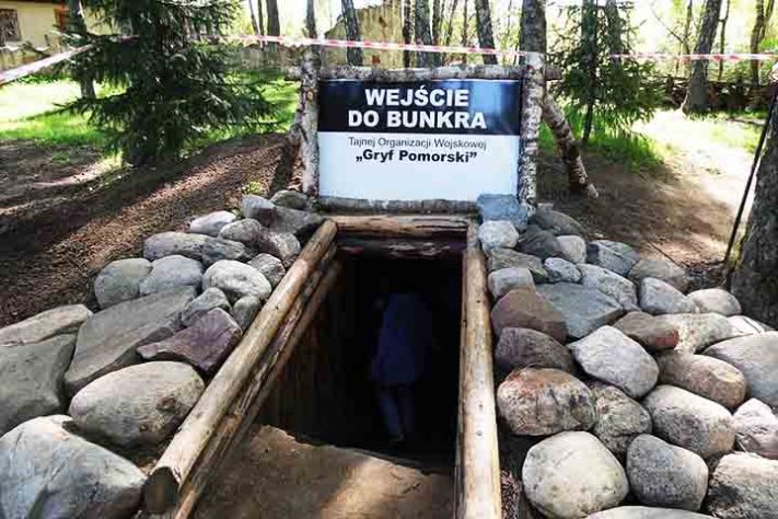 Szymbark, Polônia - Inusitado vilarejo polonês que tem casa invertida e maior piano do mundo