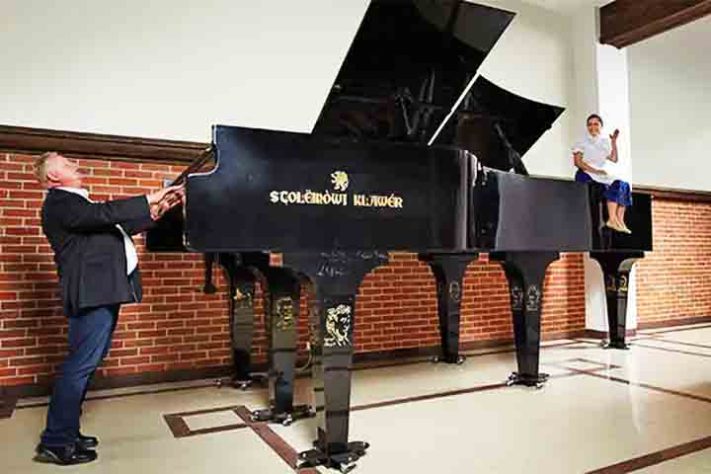 Szymbark, Polônia - Inusitado vilarejo polonês que tem casa invertida e maior piano do mundo