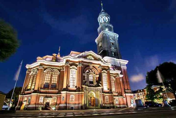 Função e hierarquia institucional podem diferenciar igrejas, basílicas e catedrais; entenda