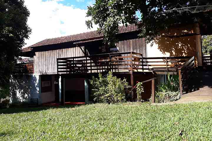 O Sítio Lagoa Seca traz o melhor do turismo rural dentro de São Lourenço, proporcionando uma experiência autêntica no campo. Durante a Vivência Rural, os visitantes interagem com diversos animais.