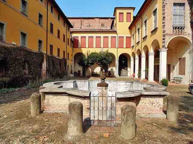 Palazzo Tozzoni. - Imola cidade desenhada por Leonardo da Vinci - Maurolattuga/Wikimédia Commons