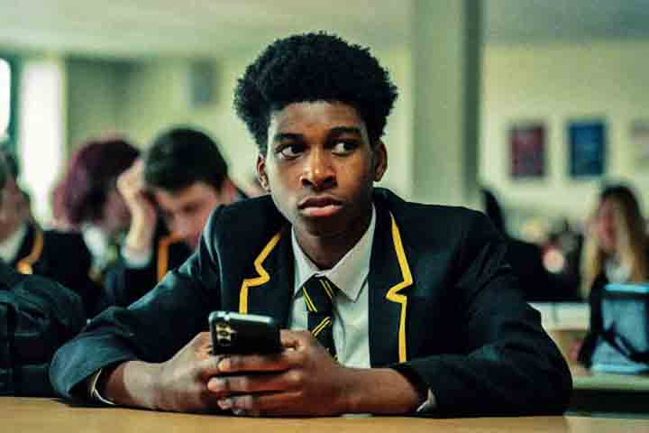 Entre eles está incel (do inglês “involuntary celibates” - “celibatário involuntário), que refere-se a meninos que querem ter envolvimentos amorosos, mas se sentem incapazes. O outro é redpill, usando em grupos misóginos para pregar a “masculinidade dominante”. 
