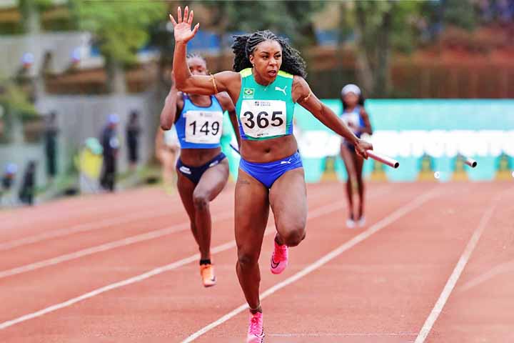 Rosângela Santos - Velocista de 34 anos, foi a primeira brasileira a correr os 100m rasos em menos de 11 segundos. Tem no currículo três ouros pan-americanos (um deles nos 100m em Guadalajara-2011) e um bronze olímpico no revezamento 4x100m em Pequim-2008.

