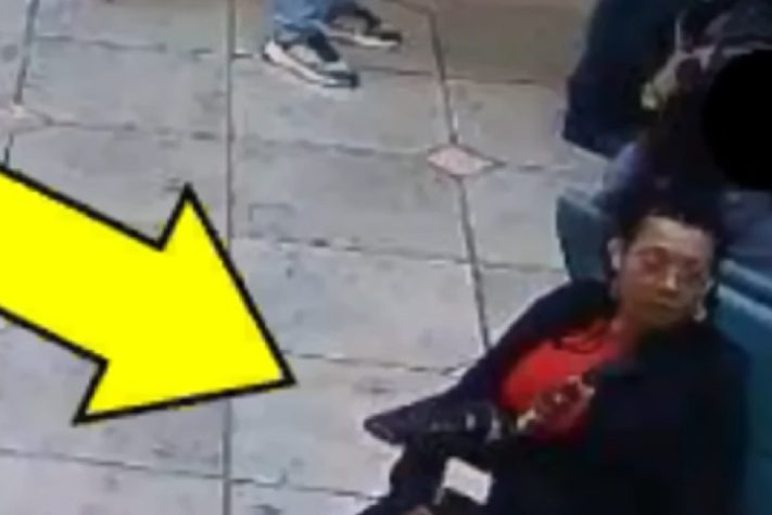 Mulher é presa nos EUA acusada de matar próprio cachorro em Aeroporto da Flórida