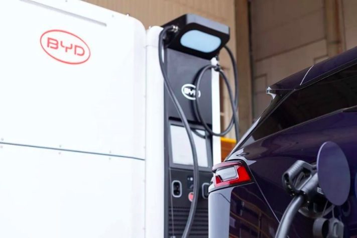 BYD carregador