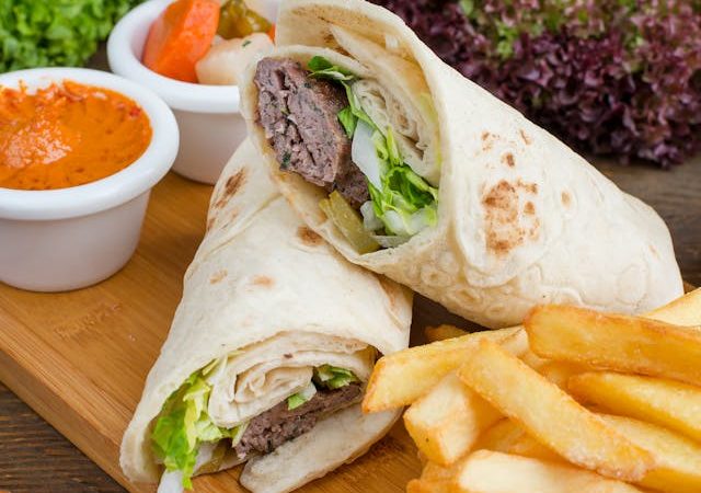 Delícias da culinária árabe: sabores intensos e tradições milenares