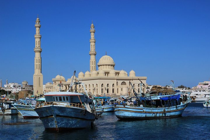 Tem cerca de 214 mil habitantes e fica a aproximadamente 460 km de Cairo.-pixabay