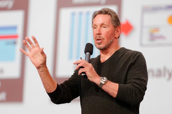 4º) Larry Ellison (patrimônio de US$ 237 bilhões) - Cofundador da Oracle, gigante da tecnologia especializada em softwares corporativos e bancos de dados. Também tem investimentos na área de saúde e esportes.