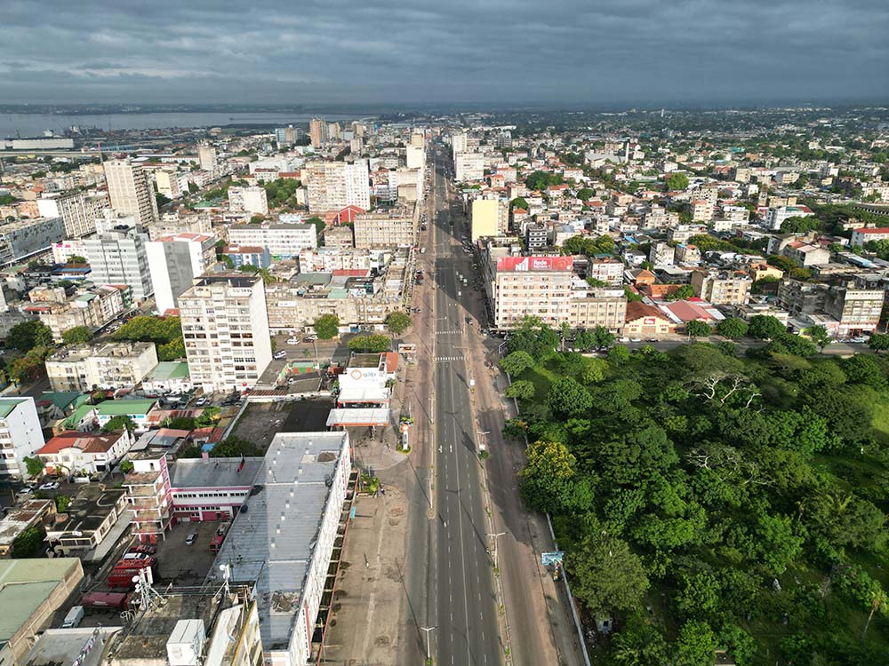 Maputo, Moçambique: Com sua arquitetura colonial e vibrante cena cultural, Maputo oferece aos visitantes uma experiência autêntica da África Austral, sendo uma escala crescente nos itinerários de cruzeiros. 