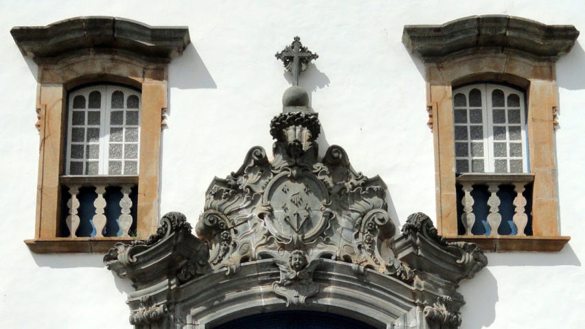 Reconhecido como Patrimônio Mundial da UNESCO desde 1985, o santuário é um marco da fé, da arte e da história, atraindo visitantes de todo o mundo. Conheça mais sobre a história do lugar!