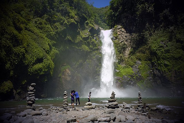 Tappiya Falls – Batad, Filipinas (Parque Nacional das Cordilheiras de Banaue): Rodeada por arrozais, tem um poço amplo e águas refrescantes.
