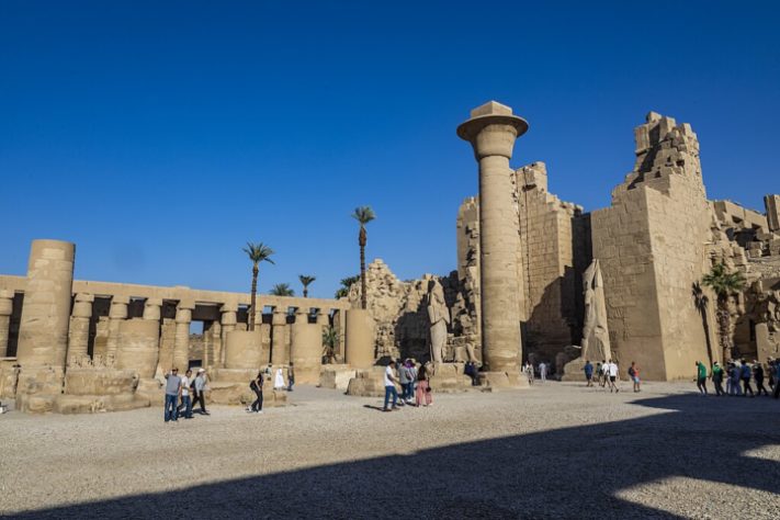 Templos Karnak e Luxor, Egitor