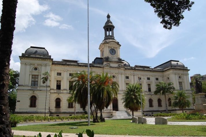 Universidade Federal de Pernambuco (UFPE)