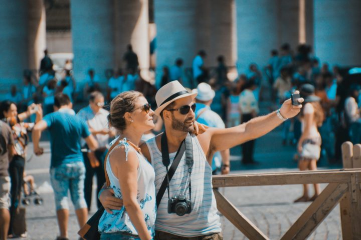 Turismo excessivo: Revista lista 