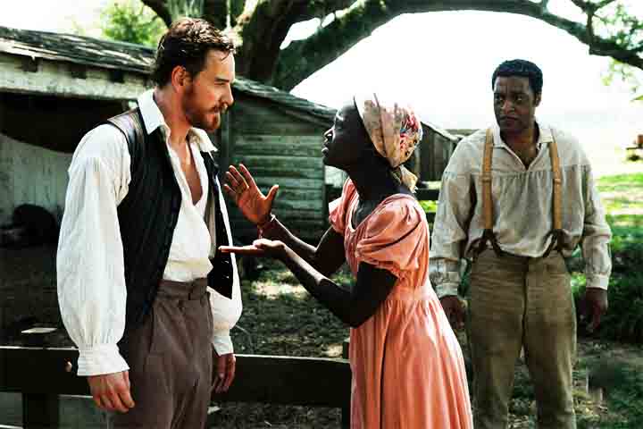 '12 Anos de Escravidão' trouxe Fassbender como um cruel dono de escravos, um papel que lhe rendeu uma indicação ao Oscar de Melhor Ator Coadjuvante. A intensidade de sua atuação ajudou a tornar o filme um dos mais impactantes sobre a escravidão nos Estados Unidos.