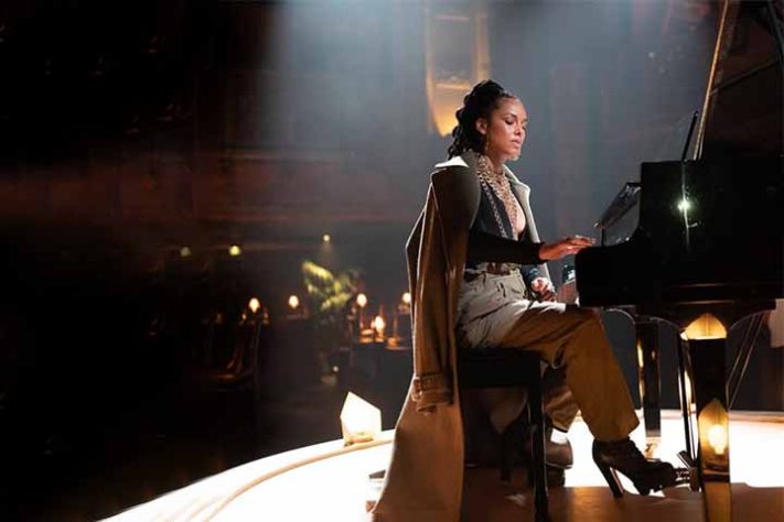 Os cantores que também são pianistas 