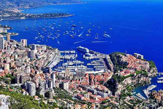 Costas litorâneas charmosas encantam turistas em diferentes regiões do planeta
