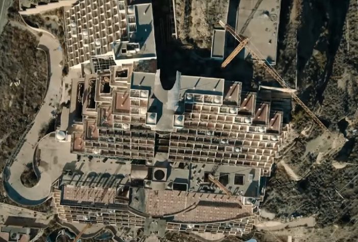 El Algarrobico - Hotel construído há mais de 20 anos em praia paradisíaca da Espanha nunca foi utilizado