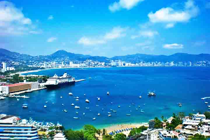Costa do PacÃ­fico (MÃ©xico) â?? Inclui destinos como Puerto Vallarta, Acapulco e Huatulco, conhecidos por suas praias, esportes aquÃ¡ticos e vida noturna animada.
