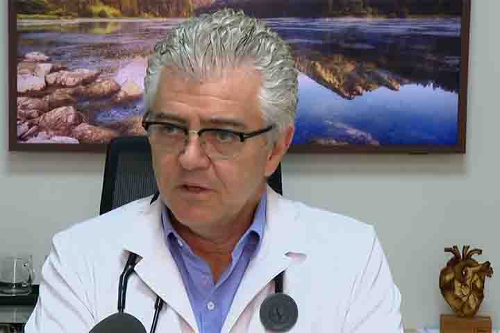"Qualquer doenÃ§a inflamatÃ³ria pode levar o paciente Ã  trombose. EntÃ£o, a Covid Ã© prÃ³-trombÃ³tica e eleva a chance do paciente apresentar esse processo, como outras doenÃ§as tambÃ©m. O cÃ¢ncer eleva de maneira expressiva o risco de trombose", disse o cardiologista Agnaldo PÃ­scopo.