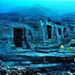 Monumento Yonaguni, Ilhas Ryukyu, Japão - Reprodução do Youtube Canal HISTORY