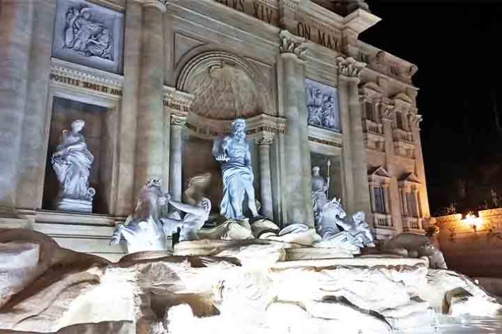 Fontana di Trevi em Serra Negra