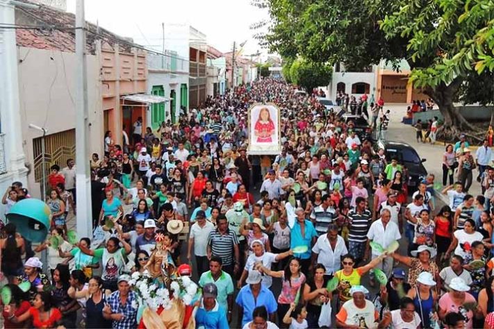 Estátuta da menina Benigna