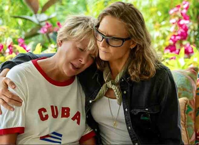 Jodie Foster em Nyad (2023) - Atores que fizeram sucesso quando eram criança - Divulgação