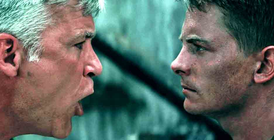 Já em "Pecados de Guerra" (1989), Fox entrega uma atuação dramática como o soldado Eriksson, que testemunha um crime de guerra brutal cometido por seus companheiros no Vietnã.