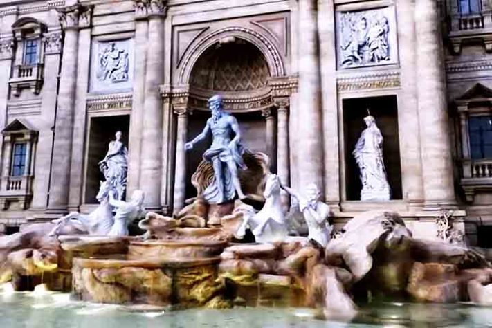 Fontana di Trevi em Serra Negra