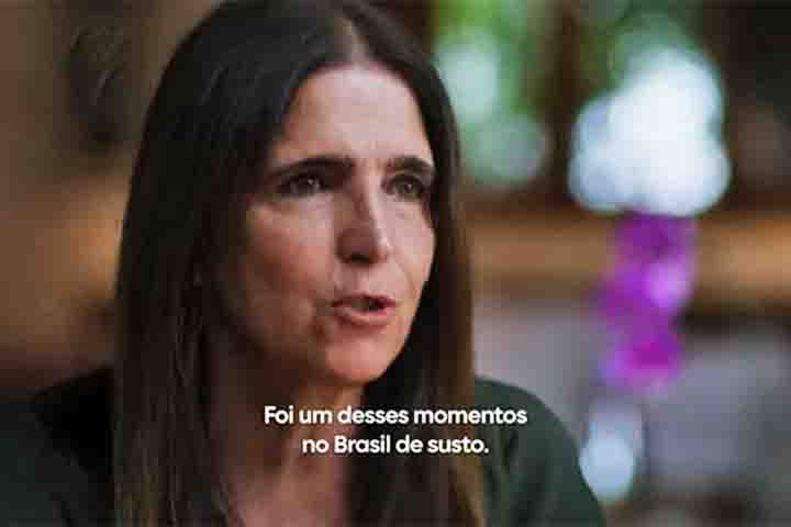 Bernardo Amaral, filho da atriz, é um dos entrevistados da série veiculada pela Max. Malu Mader, que contracenou com Yara em “Fera Radical” e na minissérie “Anos Rebeldes”, também participa do documentário.
