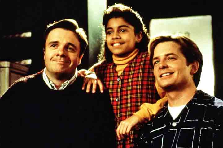 Em "Um Talento Muito Especial" (1993), Fox assume o papel de Daniel McTeague, um jornalista frustrado que descobre ser herdeiro de uma grande fortuna. No entanto, a disputa pelo dinheiro gera situações caóticas e hilárias, reforçando sua habilidade em comédias leves e dinâmicas.