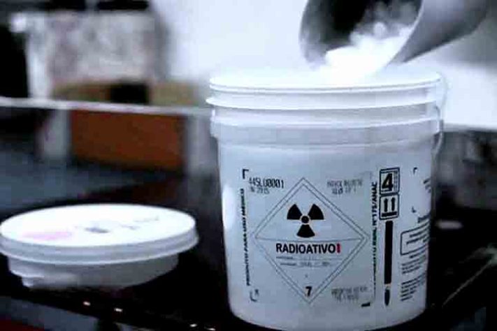 Tumor raro altera cor de pele de jovem cearense