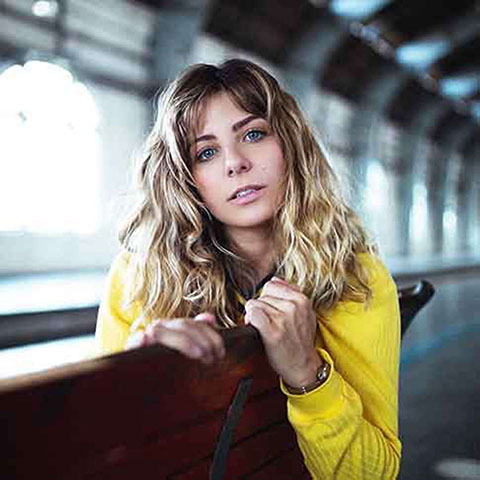 Espectadores notaram, inclusive, que na reencenação de momentos famosos do namoro entre eles Galisteu deu lugar na trama à 'Rainha dos Baixinhos',  interpretada na série por Pâmela Tomé.
