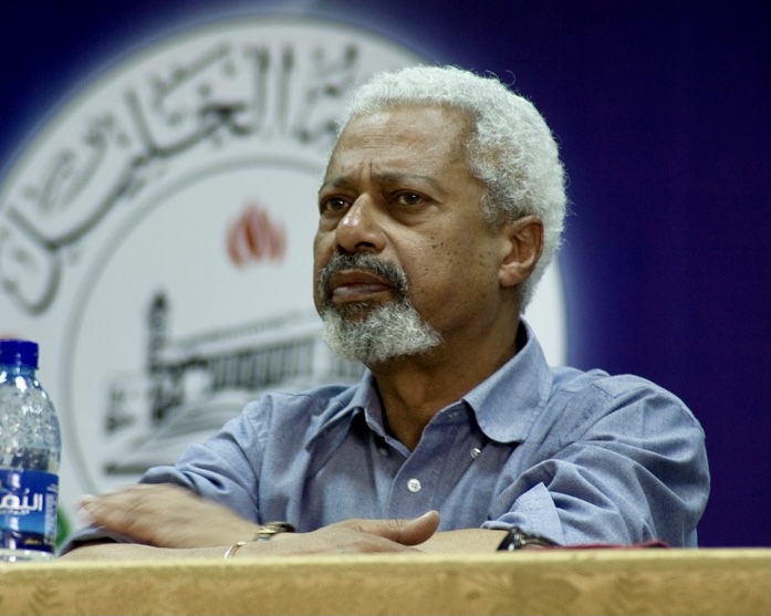 2021 - O tanzaniano Abdulrazak Gurnah foi premiado por seus romances sobre migração e colonialismo. Em Paraíso, descreve a África Oriental marcada por rupturas históricas e culturais, com compaixão e riqueza de detalhes.