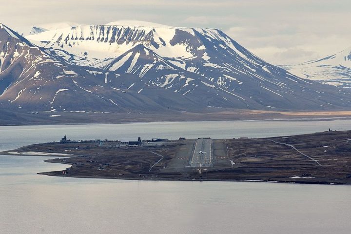 Aeroporto de Svalbard, Noruega
