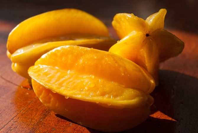 Carambola: a fruta-estrela tropical que une sabor, versatilidade e nutrientes