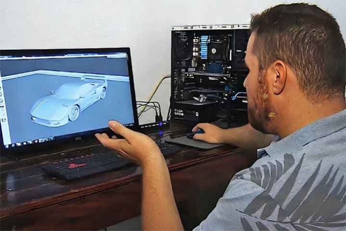 Homem constrói réplica de Ferrari, anuncia online, e é processado por plágio pela marca