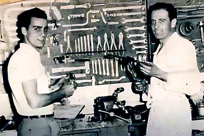 Câmbio automático( José Braz Araripe e Fernando Lemos ) - 7 invenções brasileiras - Reprodução do Youtube canal Ápice