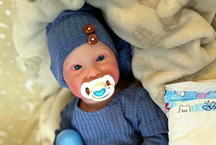 Dessa vez, um padre que tem mais de 6 milhÃµes de seguidores nas redes sociais fez um desabafo sobre mulheres que tratam bonecas reborn como filhos de verdade.