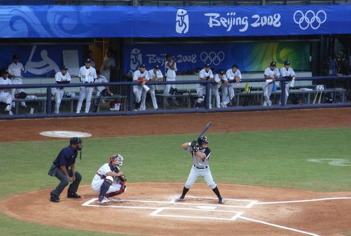 O beisebol também faz parte da história olímpica, tendo sido esporte oficial em diversas edições.